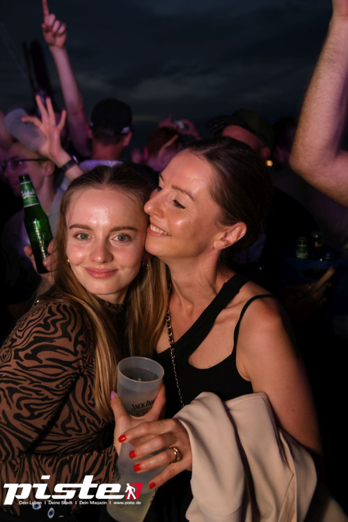 Houseboat meets Beauty & the Beats