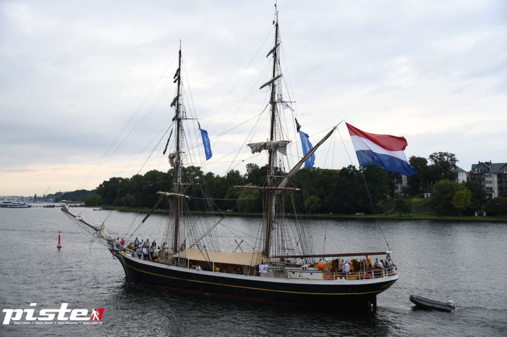 Houseboat meets Beauty & the Beats