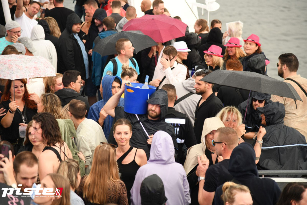 Houseboat meets Beauty & the Beats