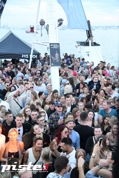 Houseboat meets Beauty & the Beats