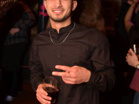 Shake what your mama gave ya