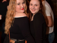 Shake what your mama gave ya