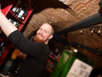 Shake what your mama gave ya