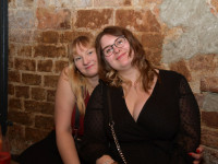 Shake what your mama gave ya