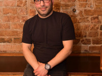 Shake what your mama gave ya