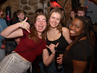 Shake what your mama gave ya