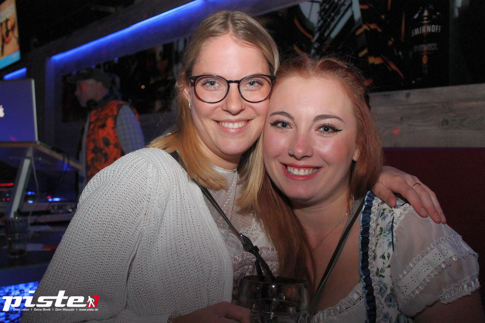 Oktoberfest &80er-90er Party