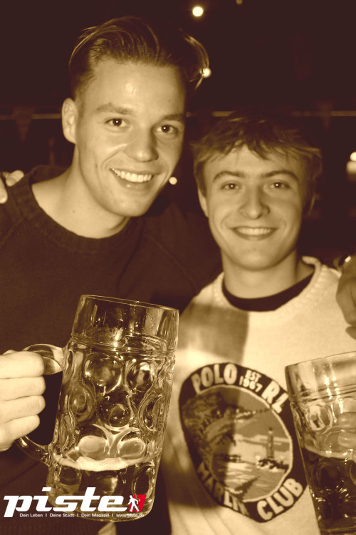 Oktoberfest &80er-90er Party