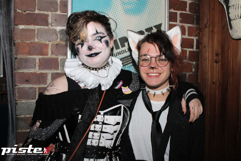 Halloween Queernight