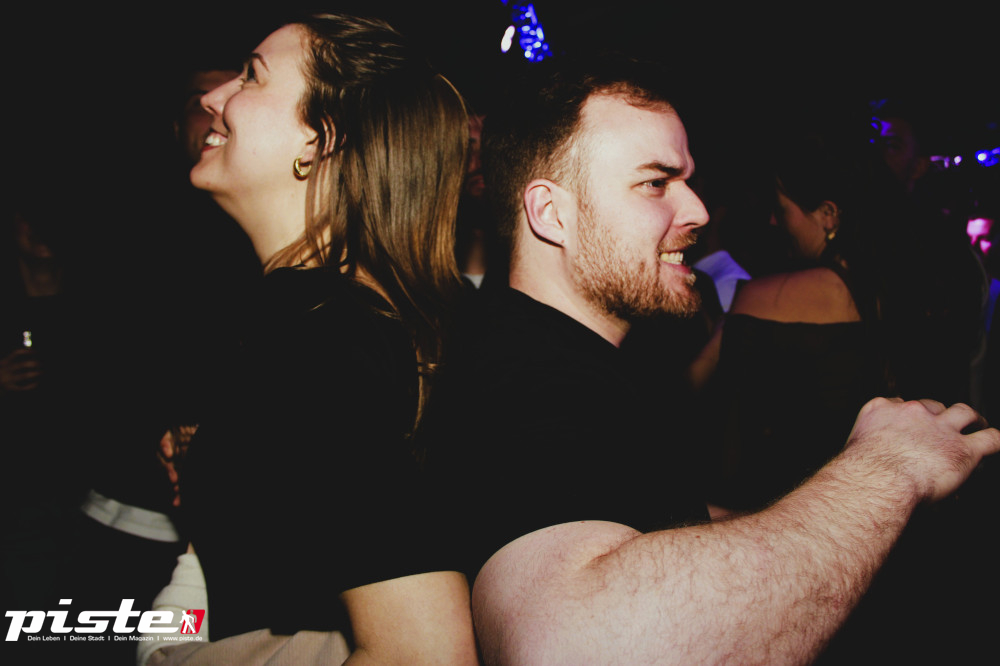 Wer hat an der Uhr gedreht?