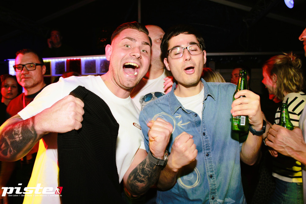 Wer hat an der Uhr gedreht?