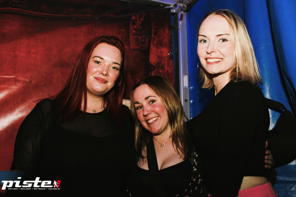 Wer hat an der Uhr gedreht?