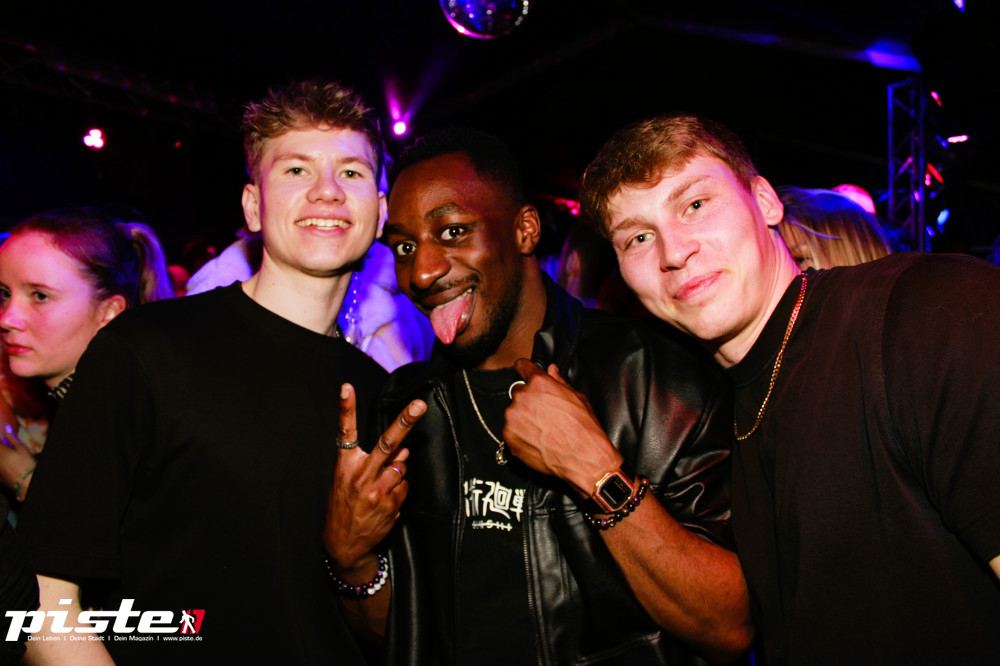 Wer hat an der Uhr gedreht?