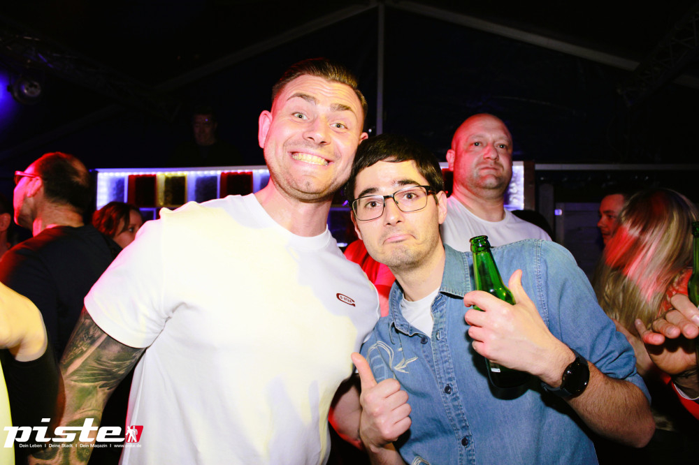 Wer hat an der Uhr gedreht?