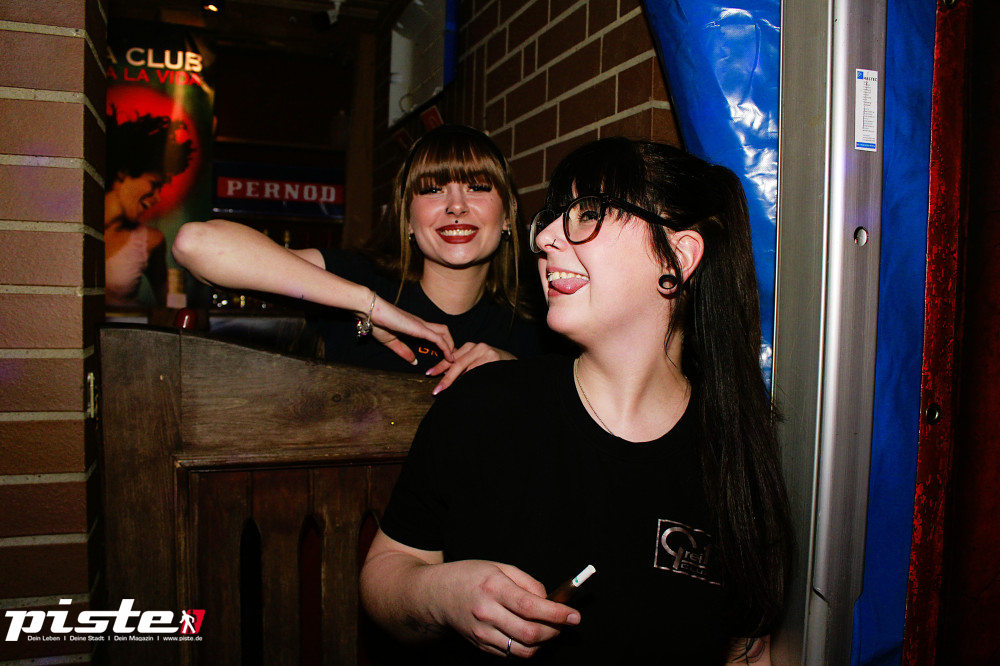 Wer hat an der Uhr gedreht?