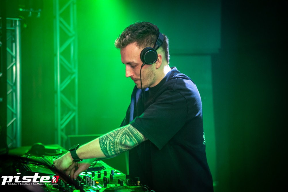 Dark Night mit DJ Vize Galerie 1