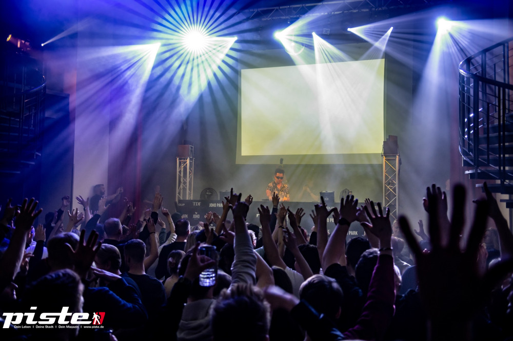 Dark Night mit DJ Vize Galerie 1