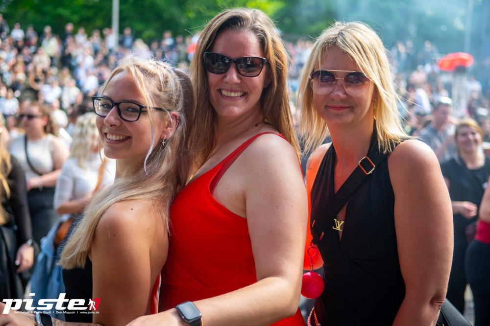 Und draussen tanzt der Bär