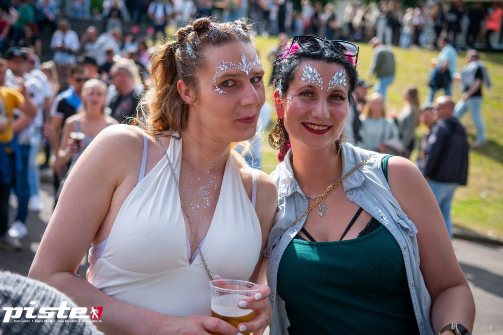 Und draussen tanzt der Bär