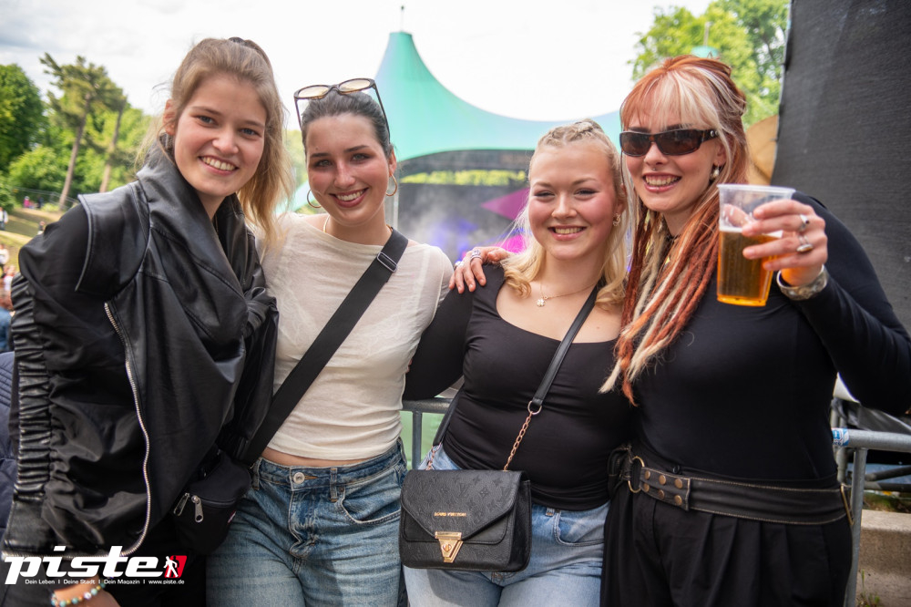 Und draussen tanzt der Bär