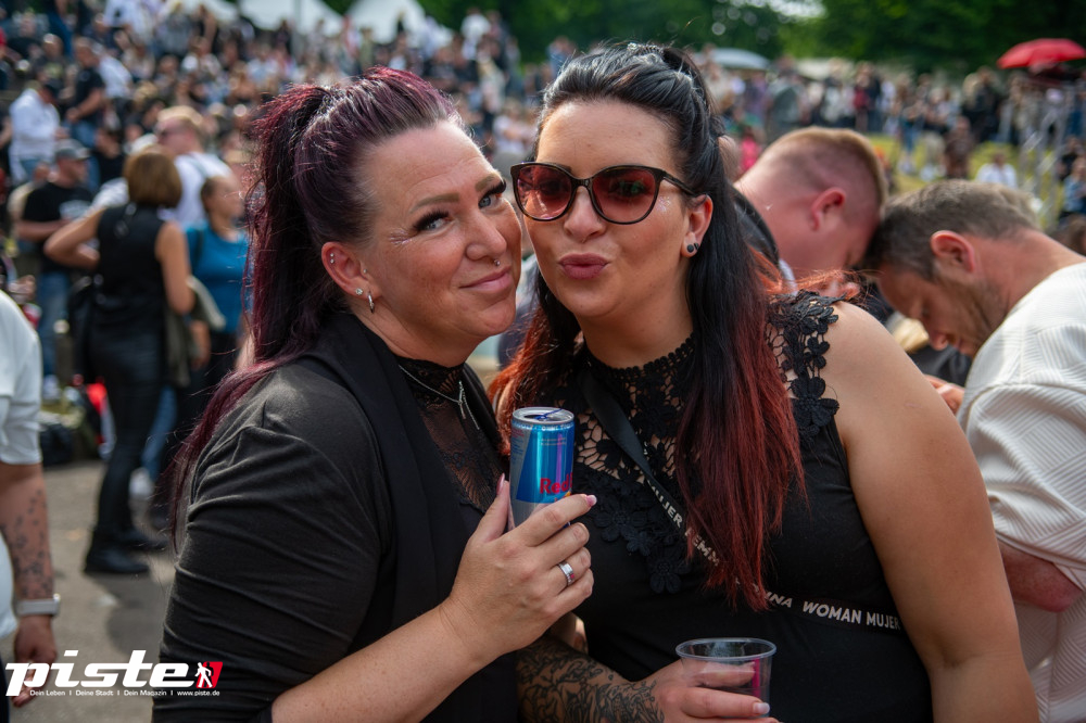 Und draussen tanzt der Bär