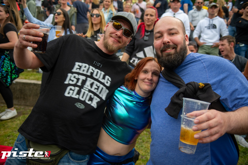 Und draussen tanzt der Bär