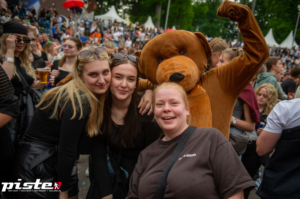 Und draussen tanzt der Bär