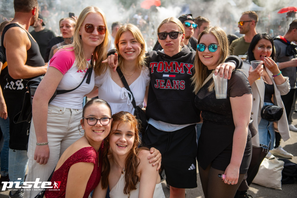 Und draussen tanzt der Bär