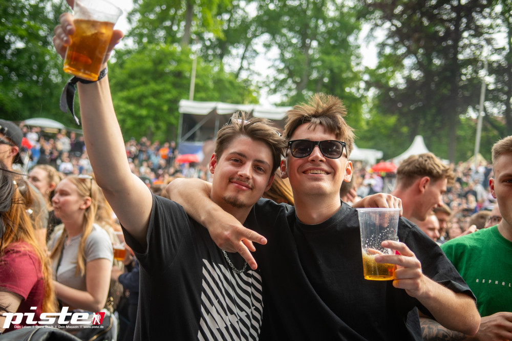 Und draussen tanzt der Bär