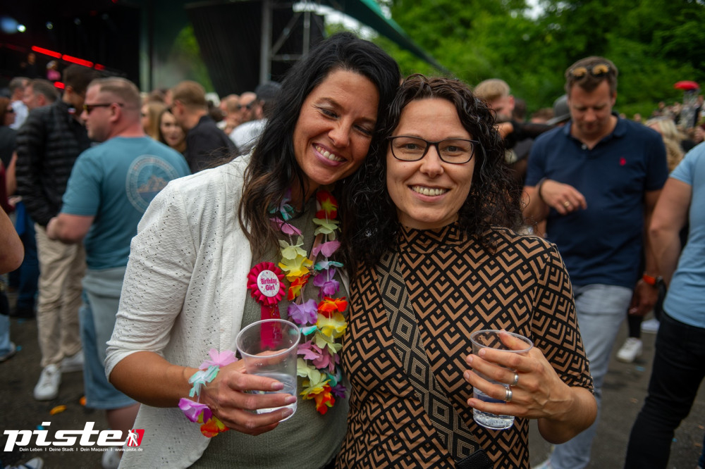 Und draussen tanzt der Bär