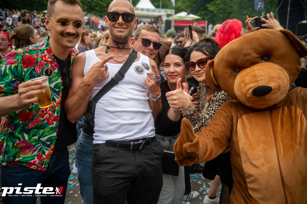 Und draussen tanzt der Bär