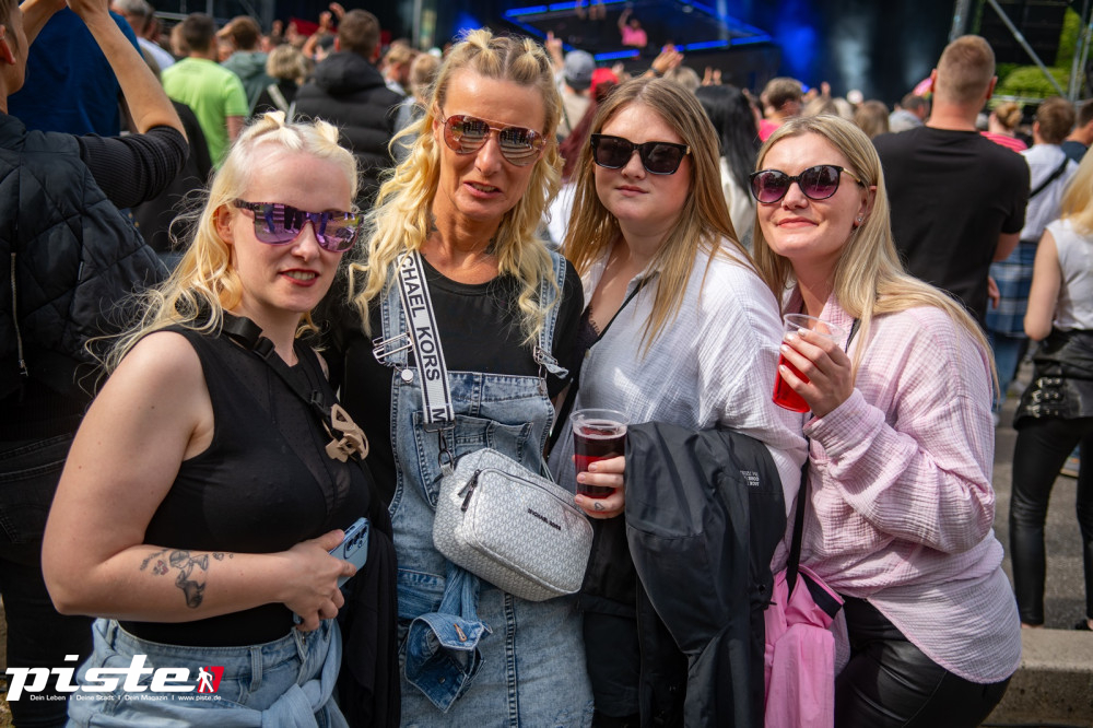 Und draussen tanzt der Bär