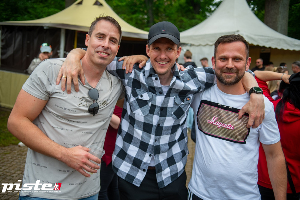 Und draussen tanzt der Bär