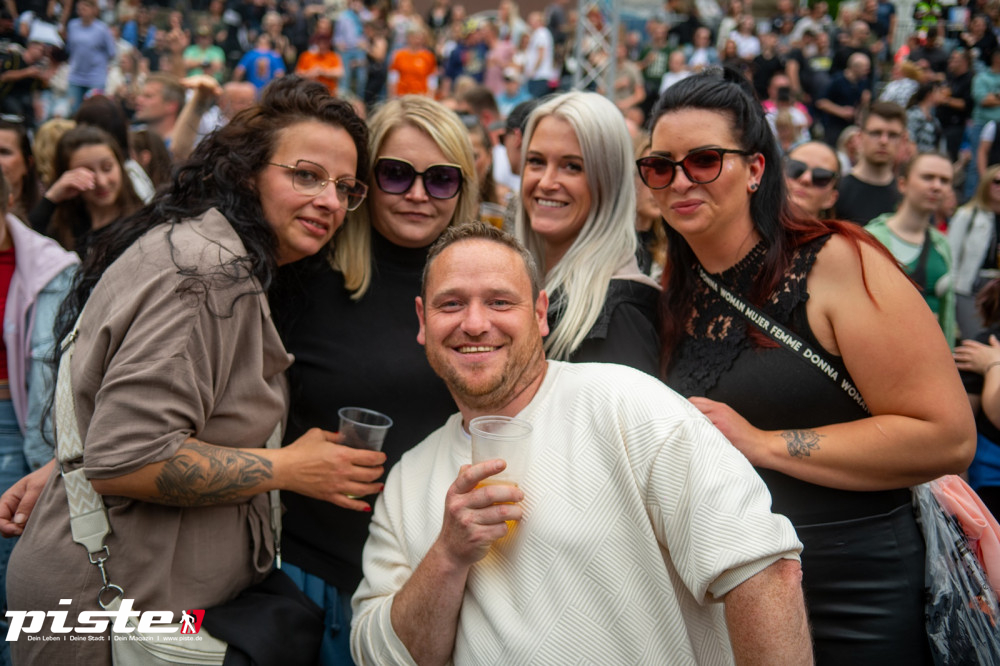 Und draussen tanzt der Bär