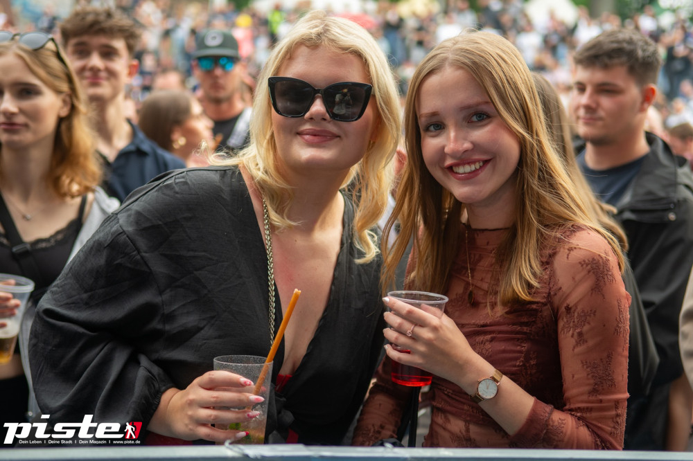 Und draussen tanzt der Bär