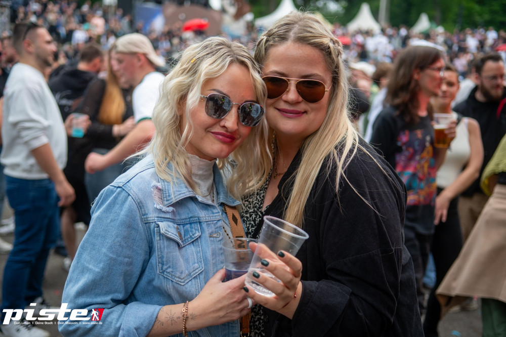 Und draussen tanzt der Bär