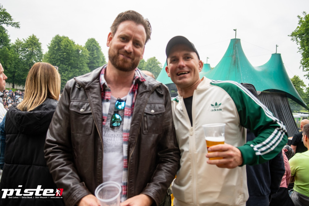 Und draussen tanzt der Bär