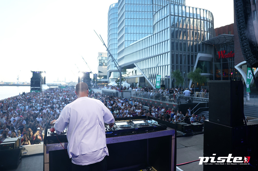 Rita Ora Summer Concert