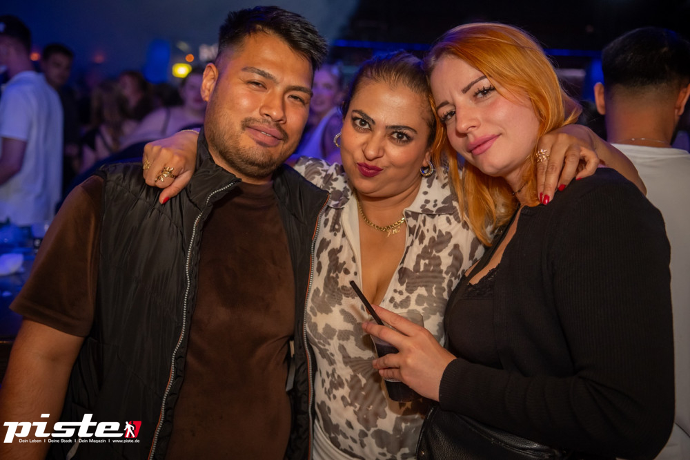 Die große Schaum- und Poolparty