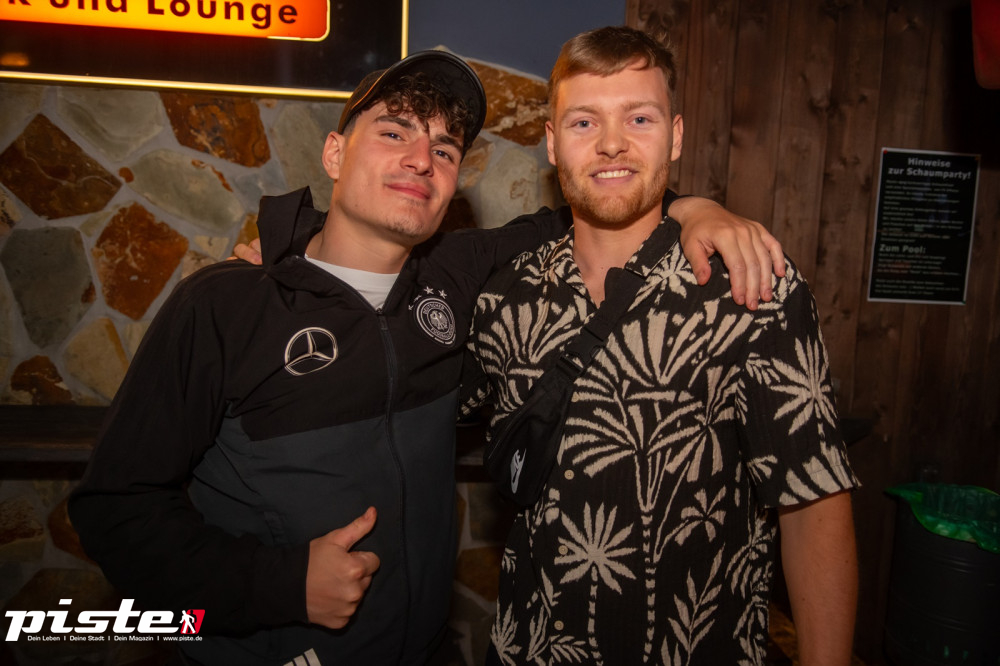 Die große Schaum- und Poolparty