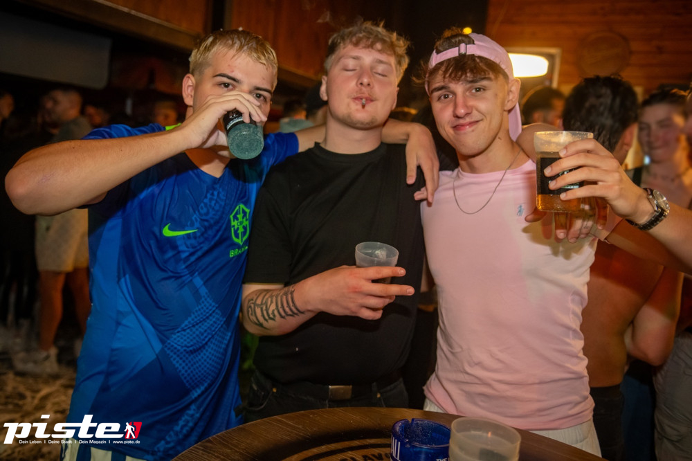 Die große Schaum- und Poolparty