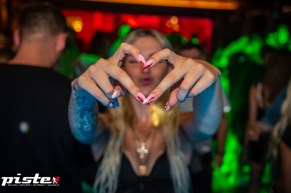 Die große Schaum- und Poolparty