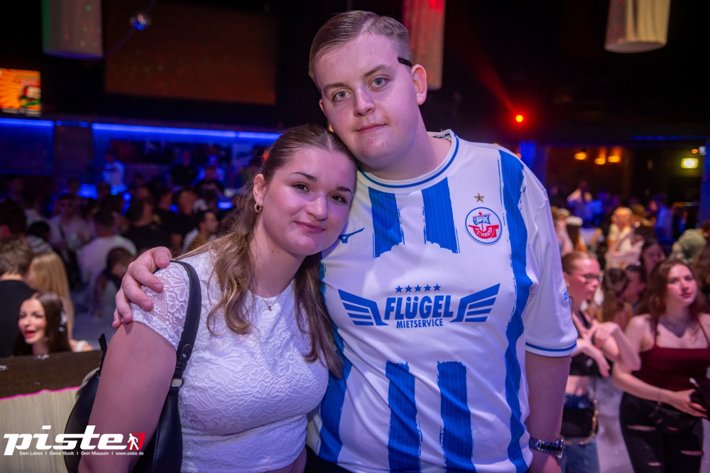 Die große Schaum- und Poolparty