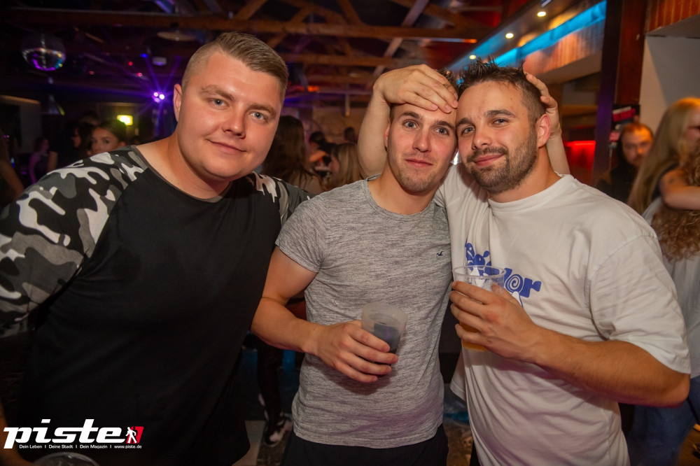 Die große Schaum- und Poolparty