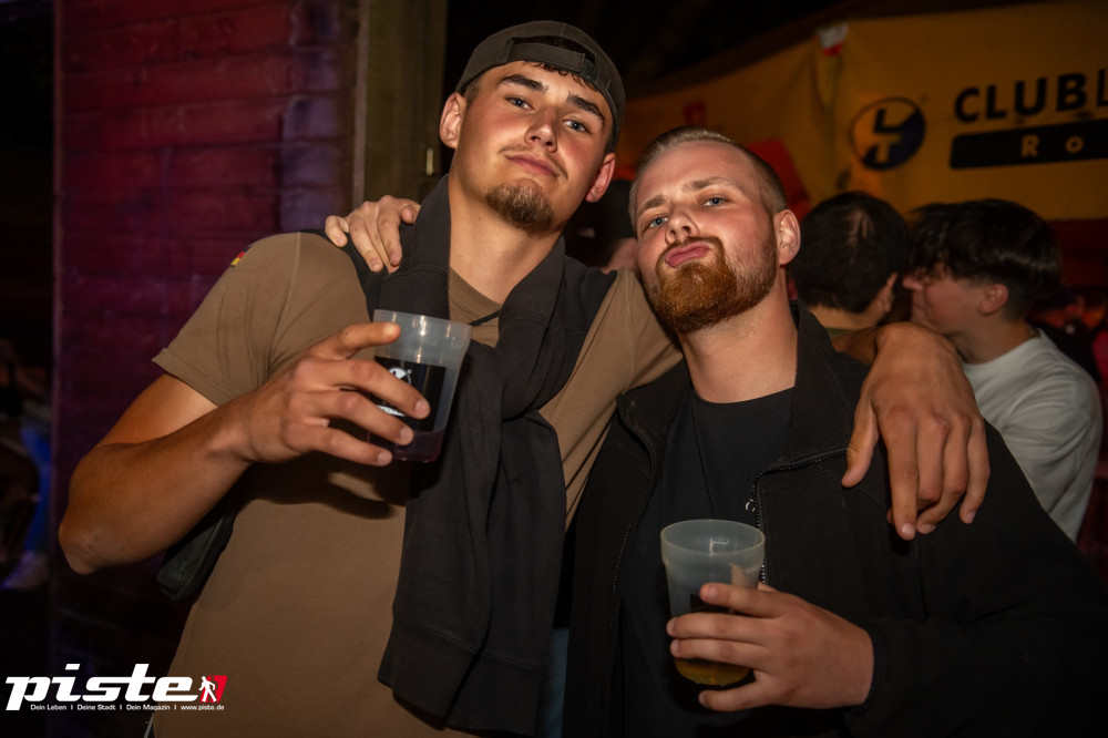 Die große Schaum- und Poolparty