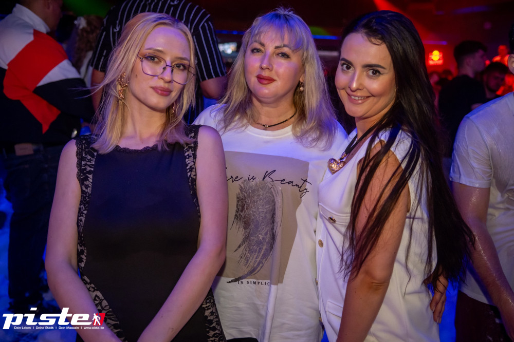 Die große Schaum- und Poolparty