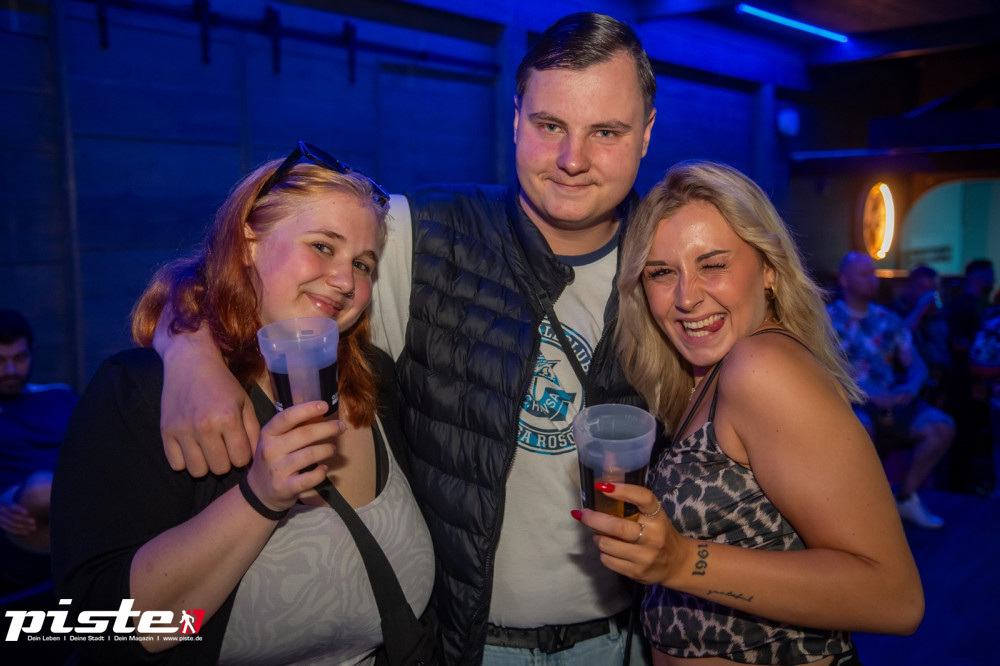 Die große Schaum- und Poolparty