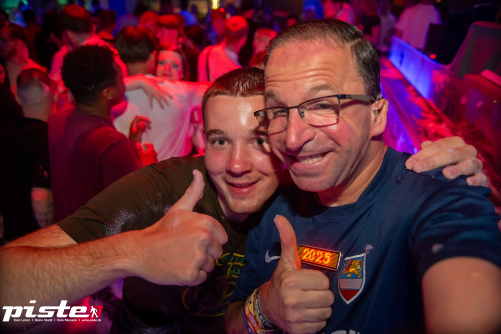 Die große Schaum- und Poolparty