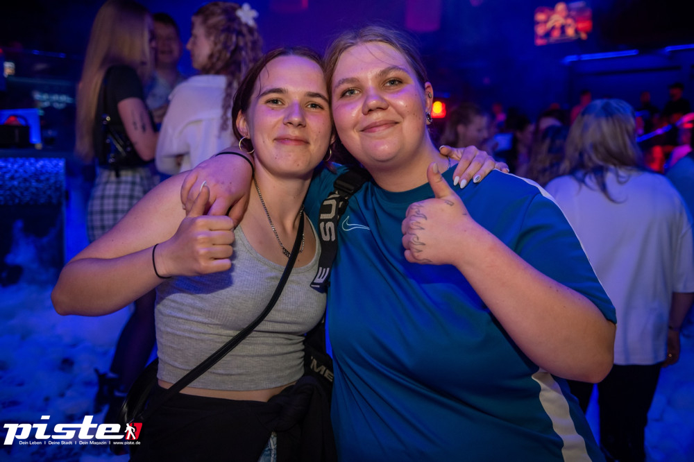 Die große Schaum- und Poolparty