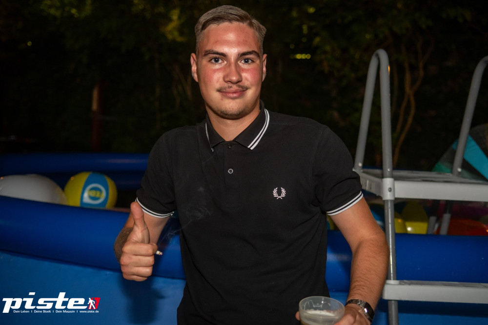 Die große Schaum- und Poolparty